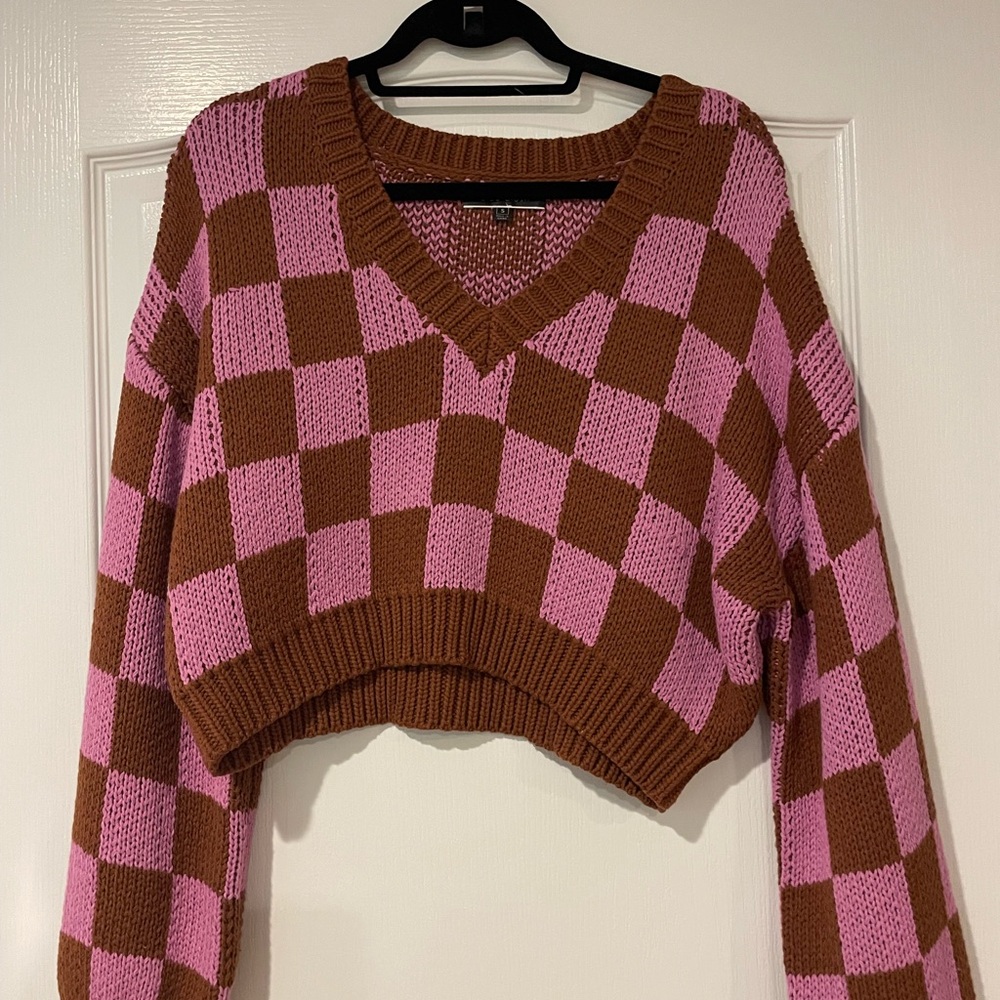 Cropped Checkered Sweater